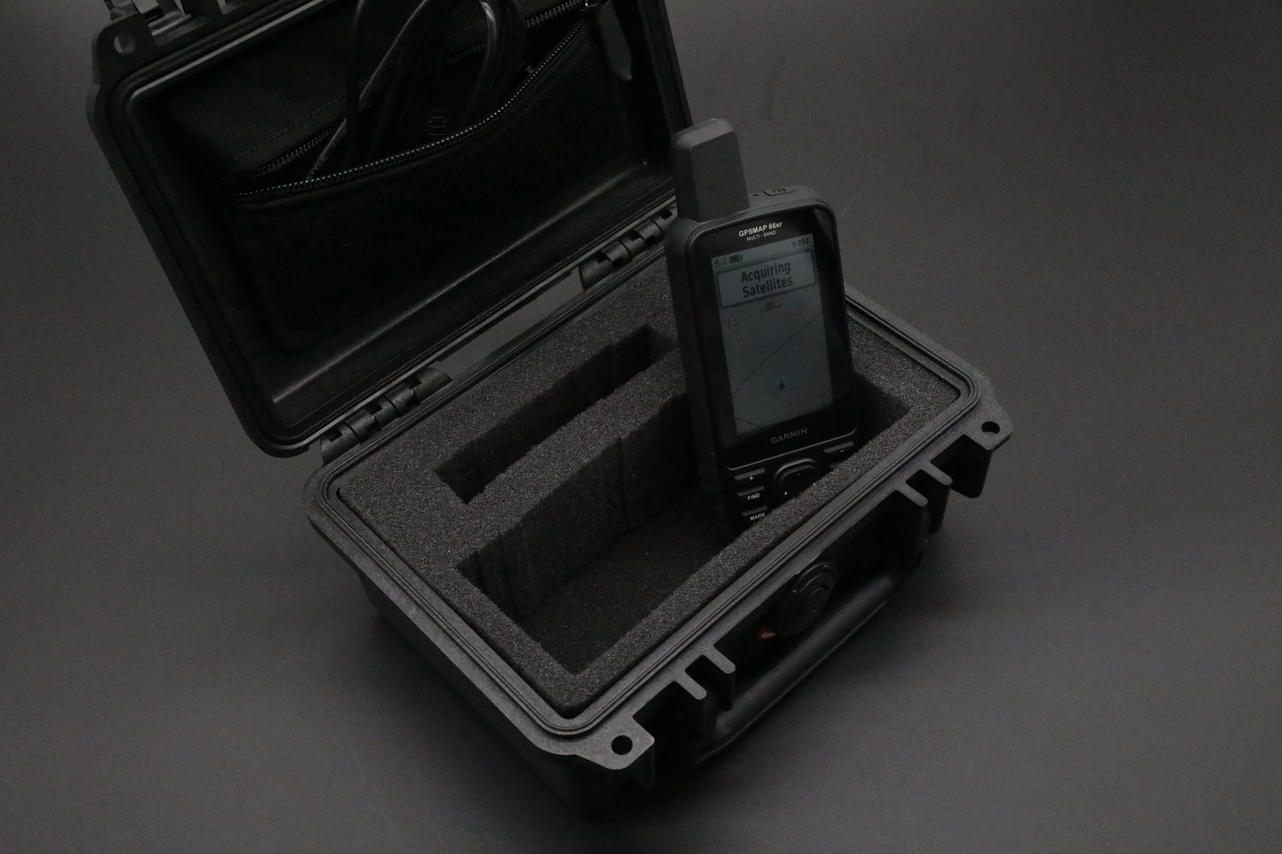 
                  
                    ADHESIVE KIT
                  
                